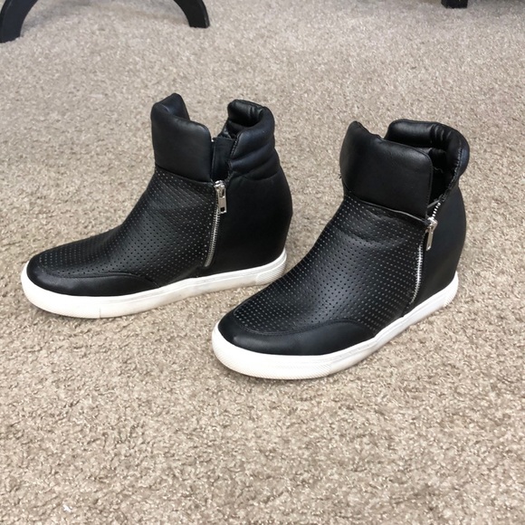 💕Steve Madden Black Hightop Wedges💕 - Picture 3 of 8